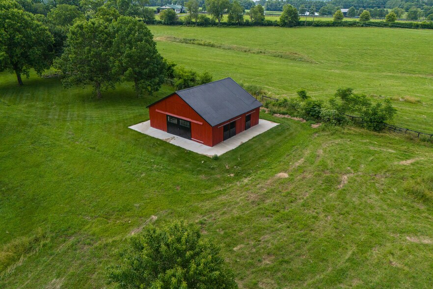More Photos Of 1975 Georgetown Rd, Paris Lodge Meeting Hall For Sale
