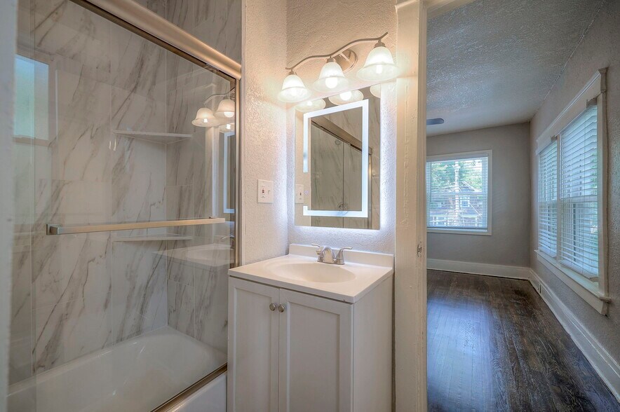 More Photos Of 4220 Harrison St, Kansas City Apartments For Sale