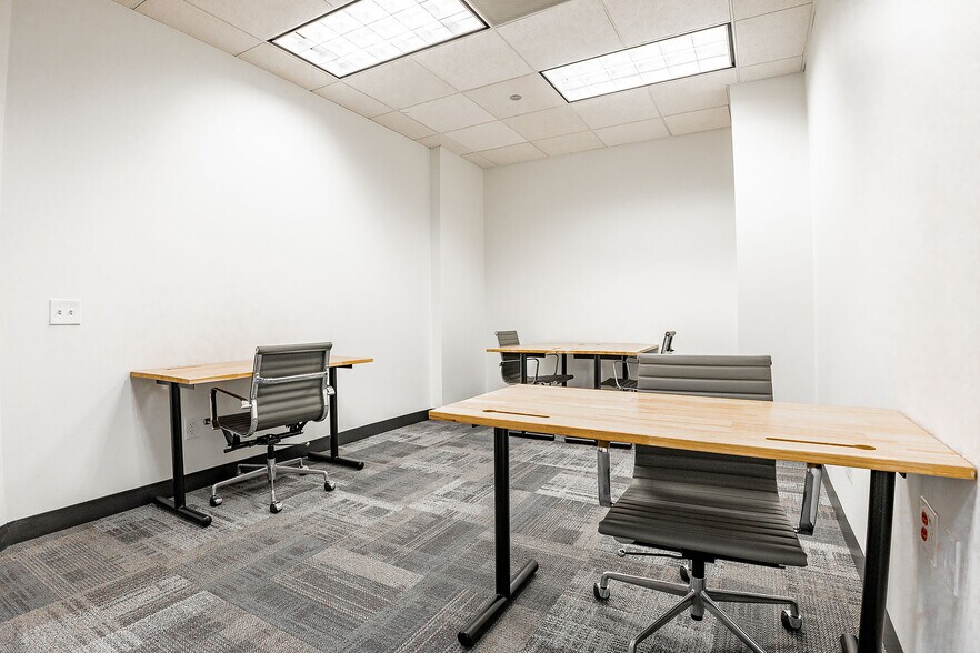 More Photos Of 180 N Stetson Ave, Chicago Coworking Space