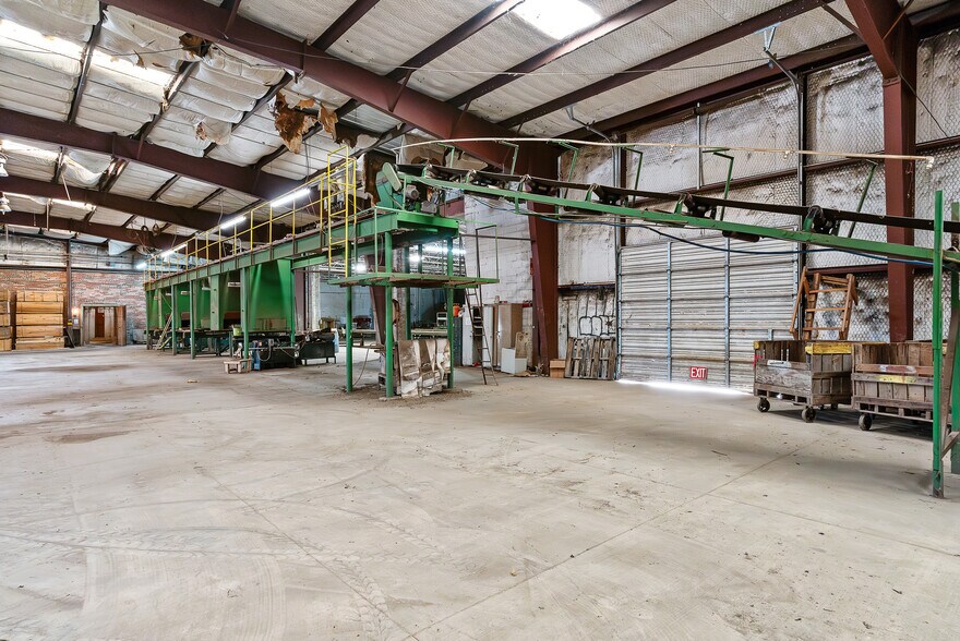 More Photos Of 17905 US Highway 69 N, Lindale Refrigeration Cold Storage For Sale