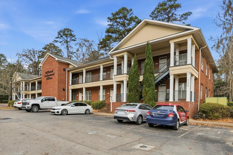 More Photos Of 2236 NE Capital Circle, Tallahassee Office For Lease