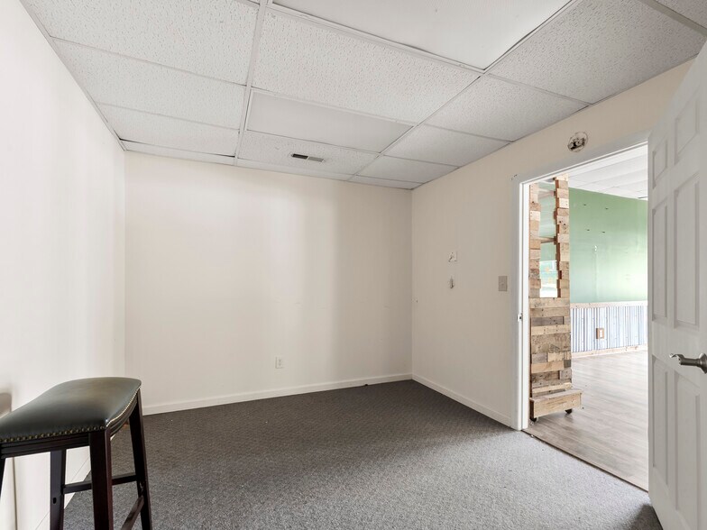 More Photos Of 108 Hendersonville Hwy, Pisgah Forest Storefront Retail Office For Lease