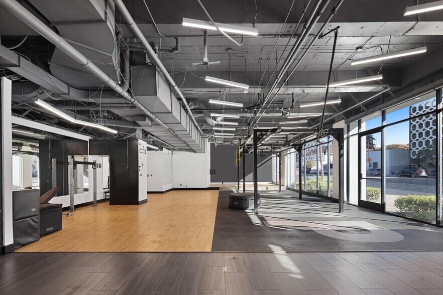 More Photos Of 6221 Wilshire Blvd, Los Angeles Medical For Lease