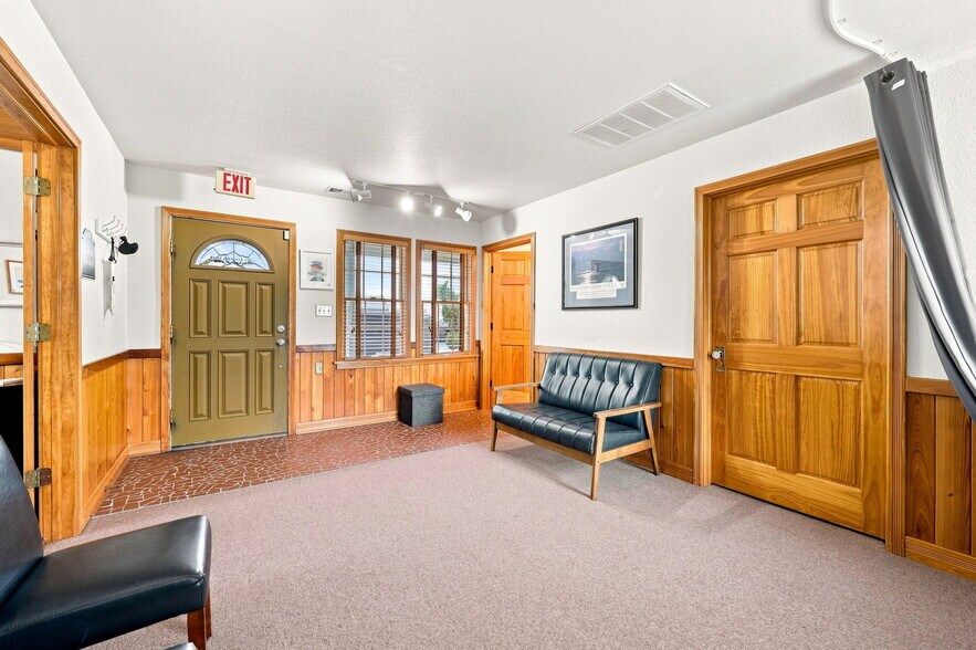 More Photos Of 2701 N Croatan Hwy, Kill Devil Hills Office For Sale