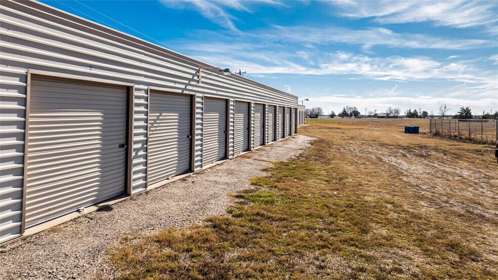 More Photos Of 6240 Airport Rd, Paris Self Storage For Sale