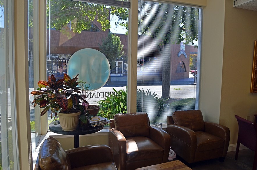 More Photos Of 509 7th St, Santa Rosa Storefront Retail Residential For Lease