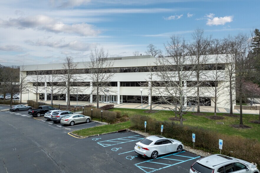 More Photos Of 60 Columbia Rd, Morristown Office Residential For Lease