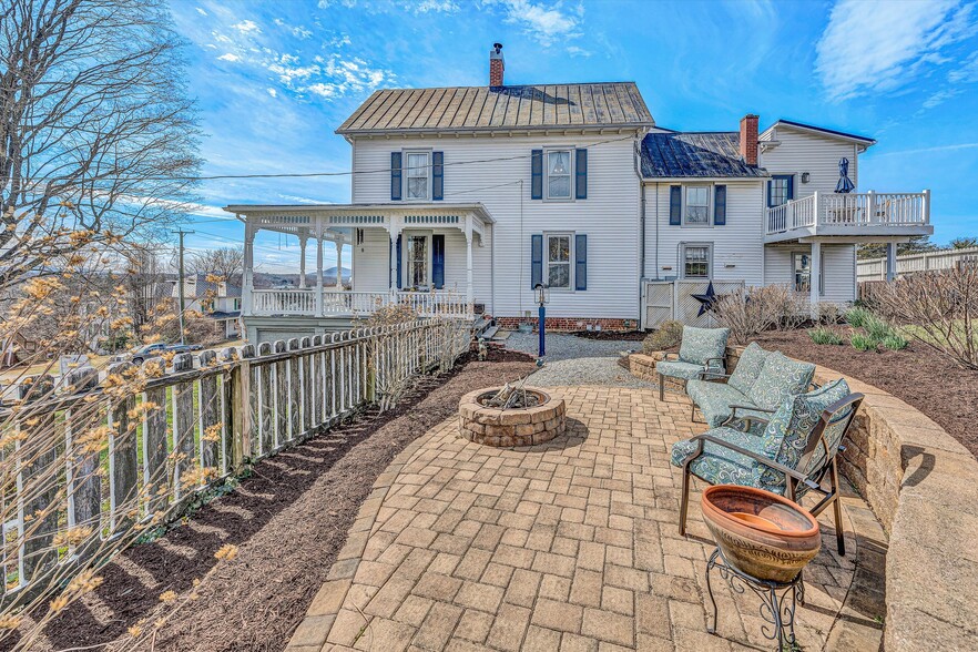 More Photos Of 185 Claiborne Ave, Rocky Mount Hospitality For Sale