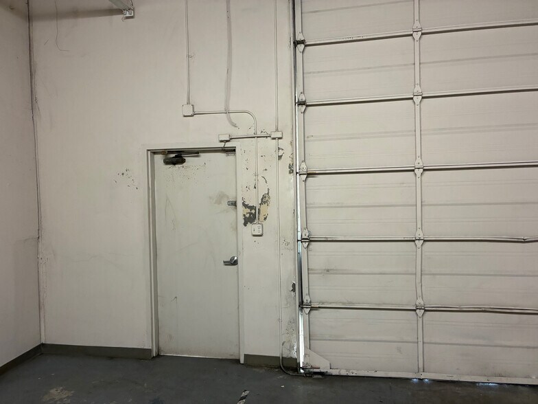 More Photos Of 20974-20988 Corsair Blvd, Hayward Research And Development For Lease
