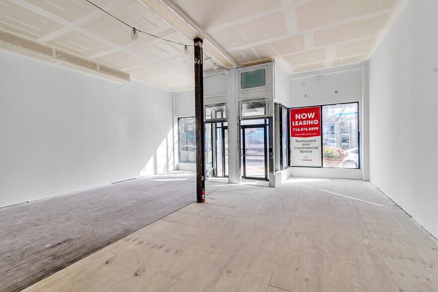 More Photos Of 454-460 3rd St, Niagara Falls Storefront Retail Residential For Lease