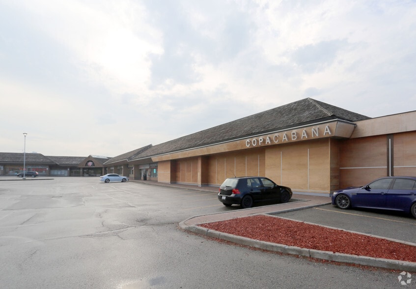 More Photos Of 211 Marycroft Ave, Vaughan Freestanding For Lease