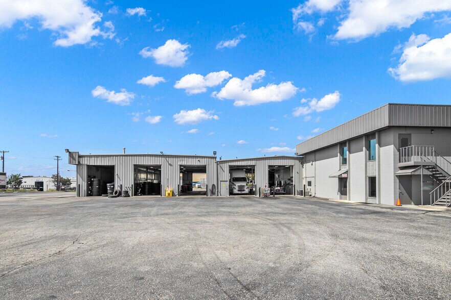 Primary Photo Of 4450 Enterprise St, Boise Truck Terminal For Sale