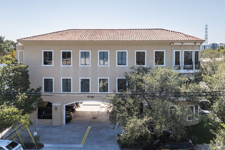 More Photos Of 9780 E Indigo St, Palmetto Bay Office For Lease