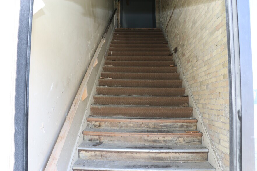 More Photos Of 610 Front St, Casselton Office For Lease