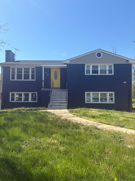 More Photos Of 7205 Livingston Rd, Oxon Hill Office Residential For Sale
