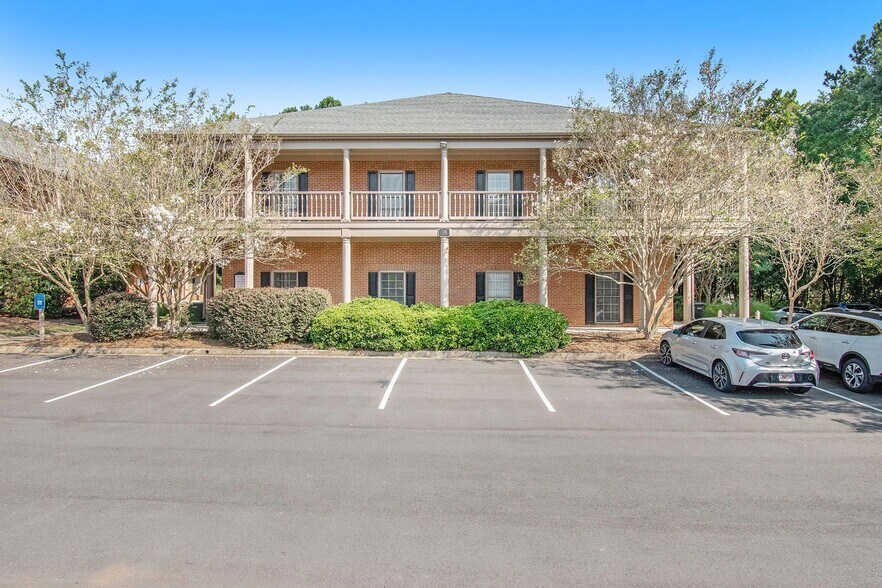 More Photos Of 3113 Roswell Rd, Marietta Unknown For Lease