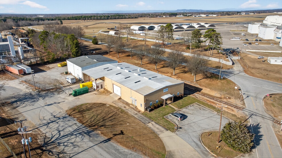 More Photos Of 4 Augusta Arbor Way, Greenville Manufacturing For Lease