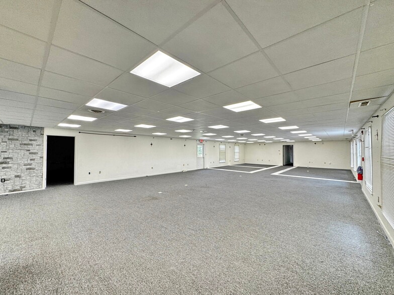 More Photos Of 18119 N Sussex Hwy, Bridgeville Office For Lease