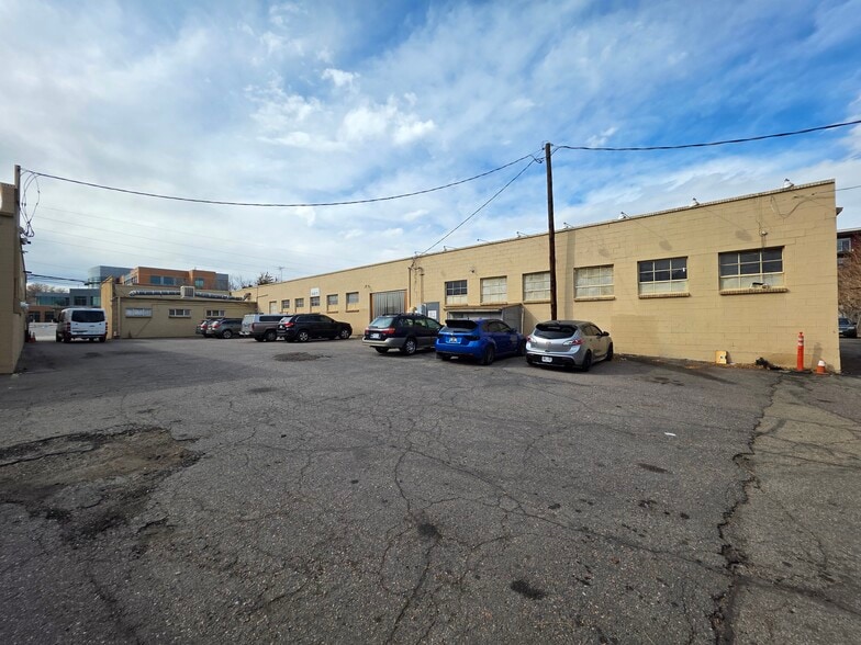 More Photos Of 2030 N Clay St, Denver Flex For Lease