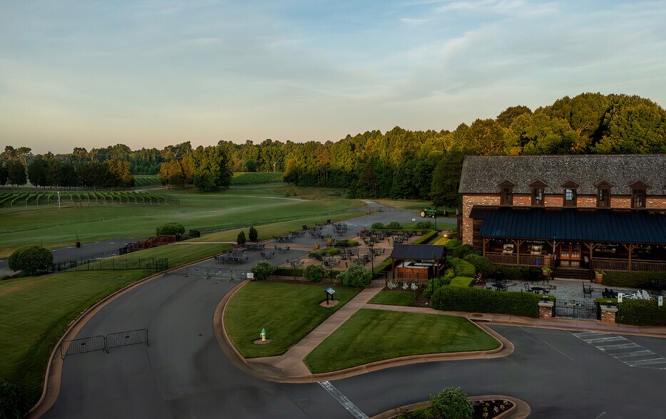 More Photos Of 8400 Old Church Rd, New Kent Winery Vineyard For Sale
