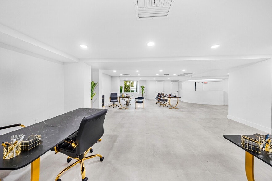 More Photos Of 5401 Collins Ave, Miami Beach Apartments For Sale