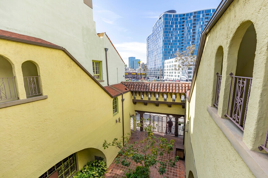 More Photos Of 672 S La Fayette Park Pl, Los Angeles Loft Creative Space For Lease