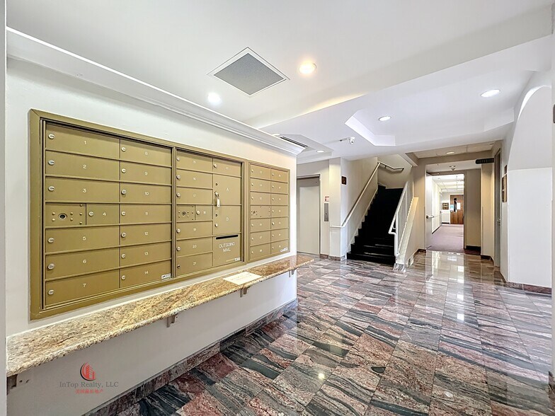 More Photos Of 1507 S Hiawassee Rd, Orlando Medical For Lease