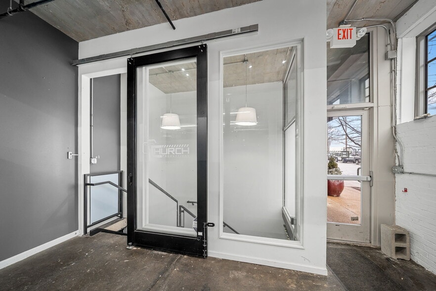 More Photos Of 511 N Garrison Ave, Saint Louis Office For Lease