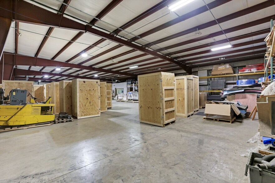 More Photos Of 2591 Harrison Rd, Columbus Warehouse For Sale