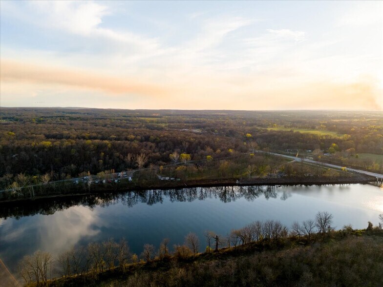 More Photos Of 9596 N 447 Rd, Spavinaw Trailer Camper Park For Sale