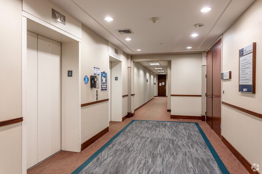 More Photos Of 1025 Westchester Ave, White Plains Office For Lease