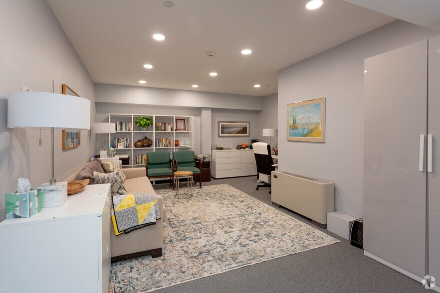 More Photos Of 520 Franklin Ave, Garden City Medical For Lease