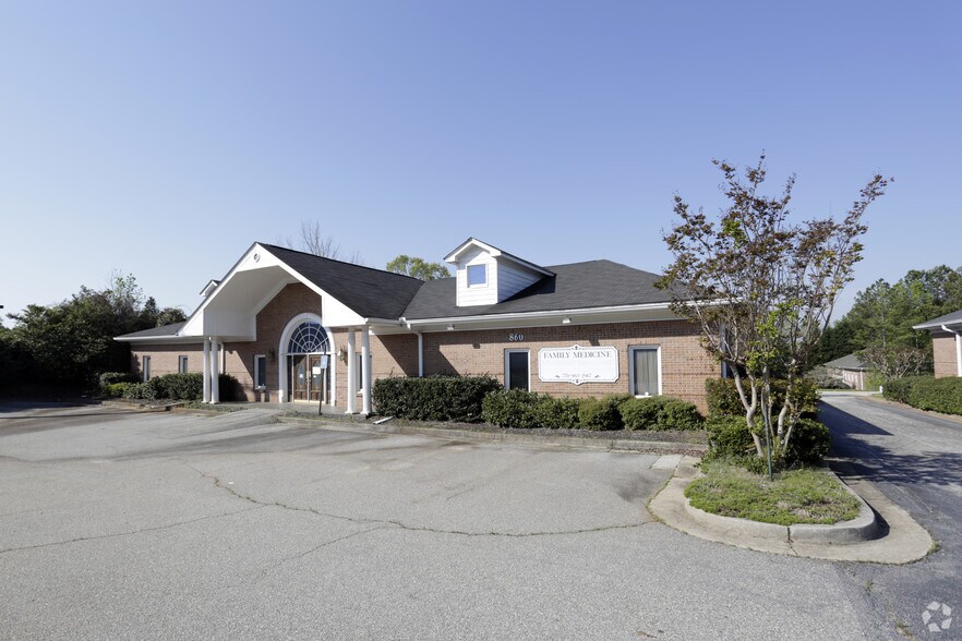 Primary Photo Of 860 Collins Hill Rd, Lawrenceville Medical For Sale