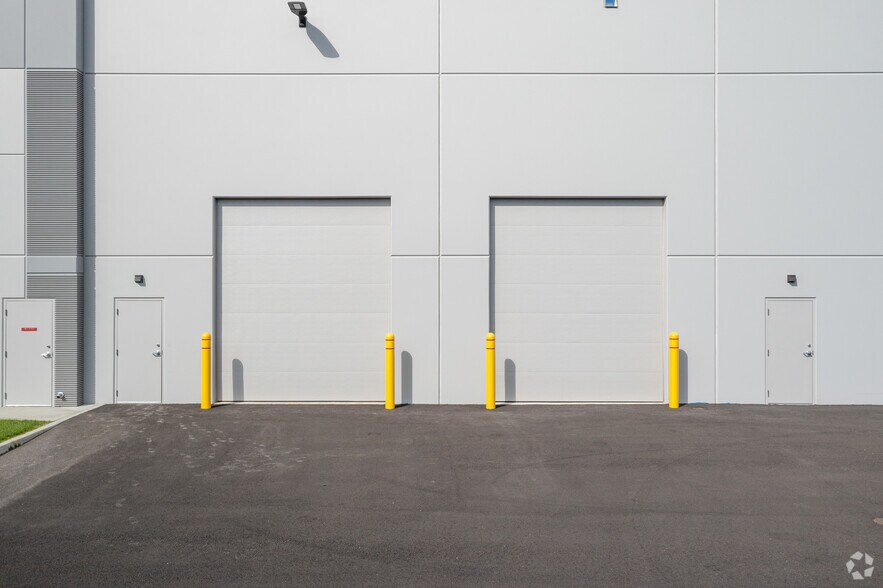 More Photos Of 6522 N Lidgerwood St, Spokane Flex For Lease