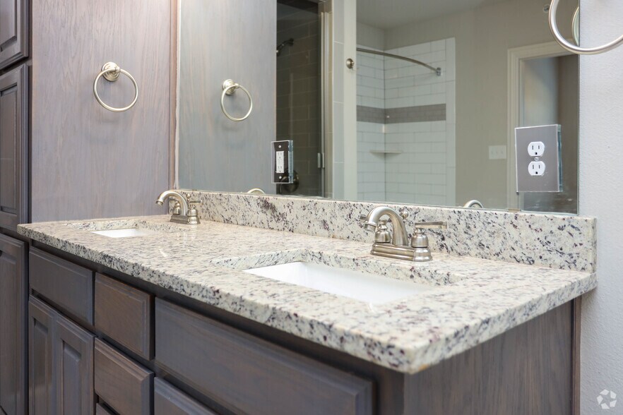 More Photos Of 120 Main St, Highland Village Apartments For Lease