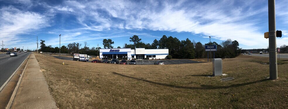 More Photos Of 4696 Log Cabin Dr, Macon-Bibb Storefront Retail Office For Lease