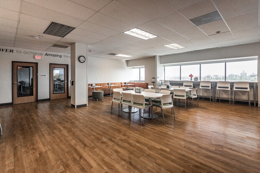 More Photos Of 7300 Woodward Ave, Detroit Office For Lease