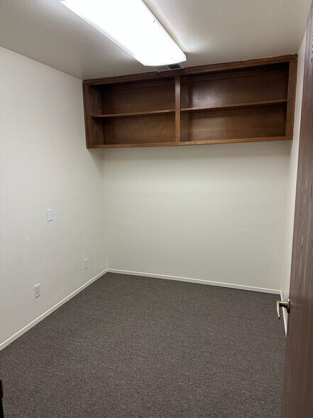 More Photos Of 1930 5th St, Davis Manufacturing For Lease