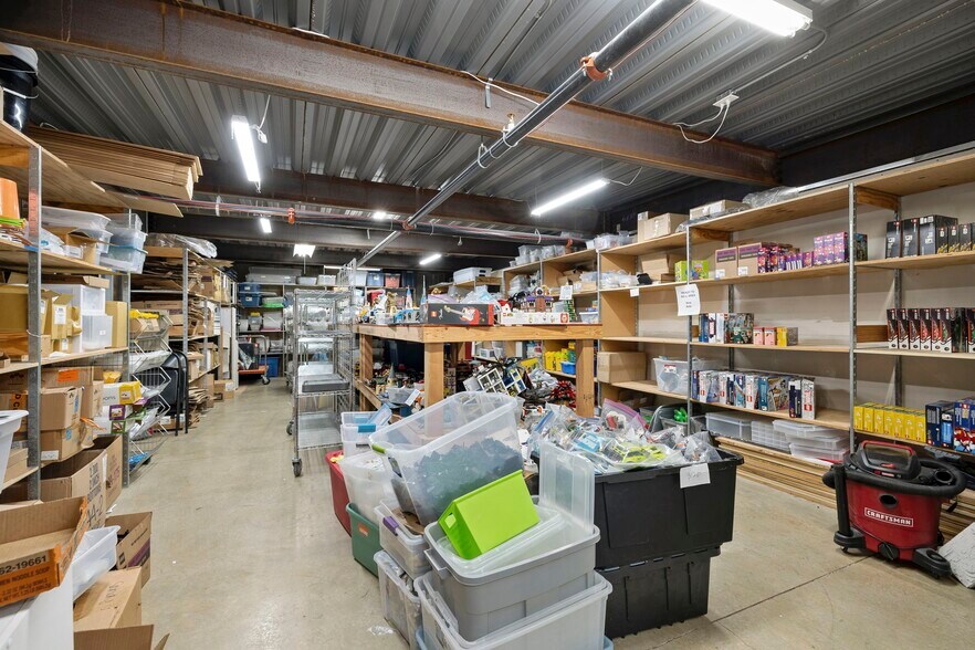 More Photos Of 1086 W South Jordan Pky, South Jordan Freestanding For Sale