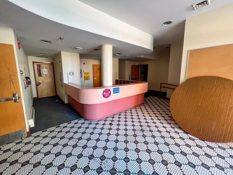 More Photos Of 320 Adams Ave, Scranton Office For Sale