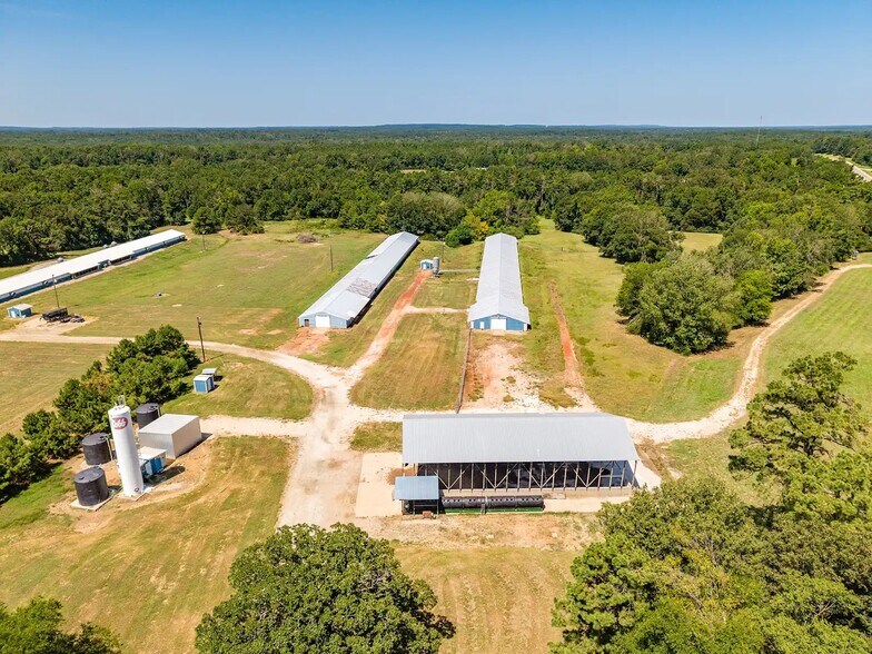 More Photos Of 4599 US Highway 84 W, Timpson Specialty For Sale