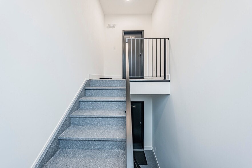 More Photos Of 14 Holmesdale Rd, Toronto Apartments For Sale