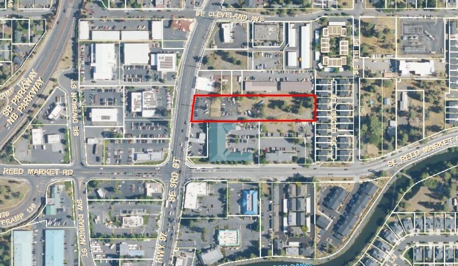 More Photos Of 1060 SE 3rd St, Bend Land For Lease