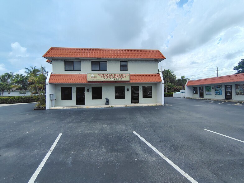 More Photos Of 808-878 East Coast Ave, Lake Worth Storefront Retail Residential For Lease