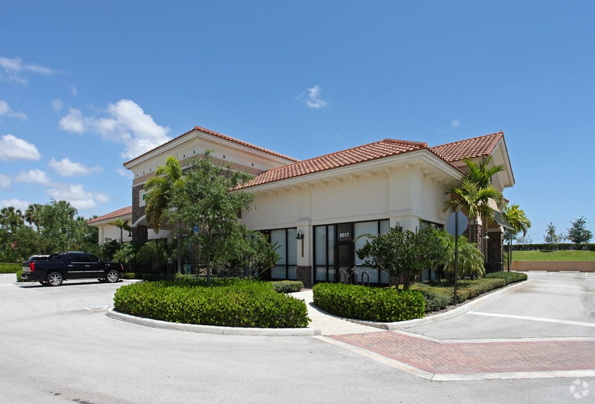 More Photos Of 7805-8095 N University Dr, Pompano Beach Unknown For Lease