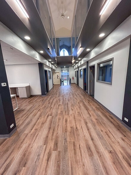 More Photos Of , Batavia Unknown For Sale