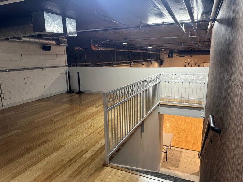 More Photos Of 7886 Beach Blvd, Buena Park Freestanding For Sale