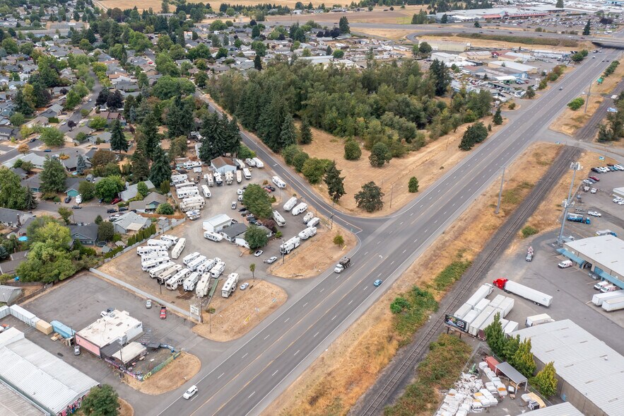 More Photos Of 2288 Highway 99 N, Eugene Fast Food For Sale