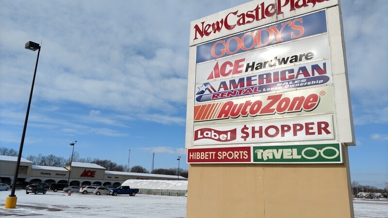 More Photos Of 427-525 S Memorial Dr, New Castle General Retail For Sale