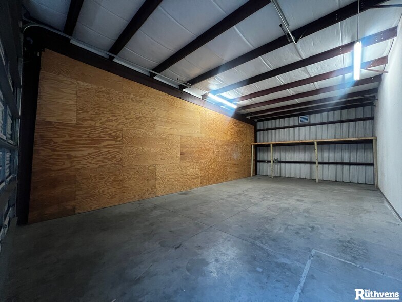 More Photos Of 5450 Commercial Blvd, Auburndale Warehouse For Sale